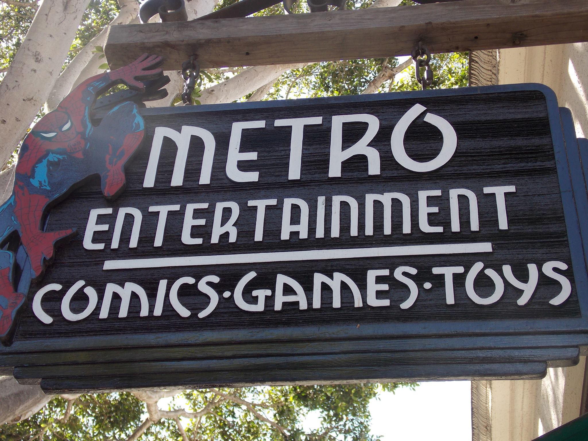 METRO ENTERTAINMENT